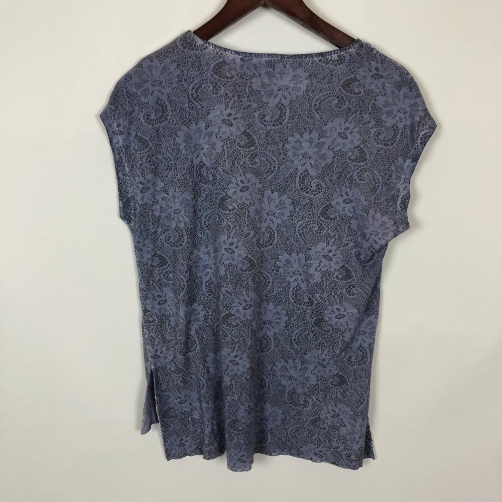Dantelle Blue Distressed Floral Cap Sleeve Tee - Picture 4 of 5